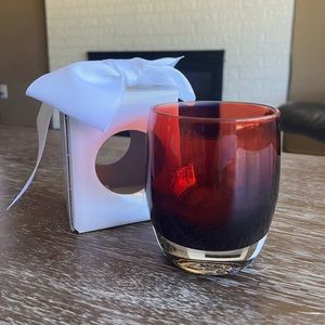 Grateful red glassybaby